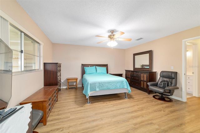 9240 SW 90TH COURT B, Ocala, FL 34481