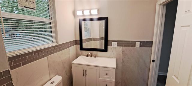 526 S Brookside Avenue, Independence, MO 64053