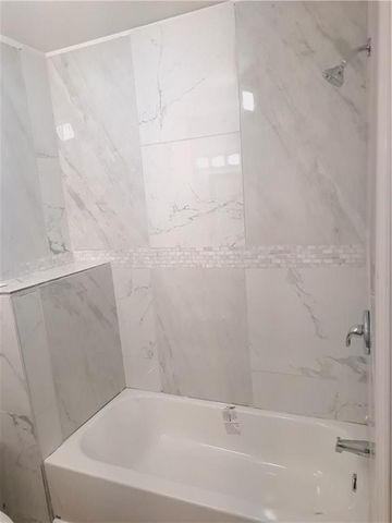 526 S Brookside Avenue, Independence, MO 64053