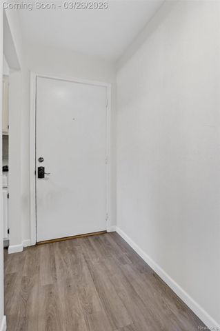 22850 E 9 Mile Road 11, St. Clair Shores, MI 48080