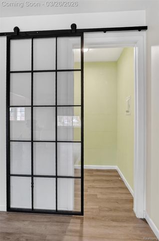 22850 E 9 Mile Road 11, St. Clair Shores, MI 48080