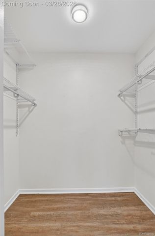 22850 E 9 Mile Road 11, St. Clair Shores, MI 48080