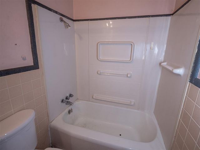 6713 NW 27th Street, Bethany, OK 73008