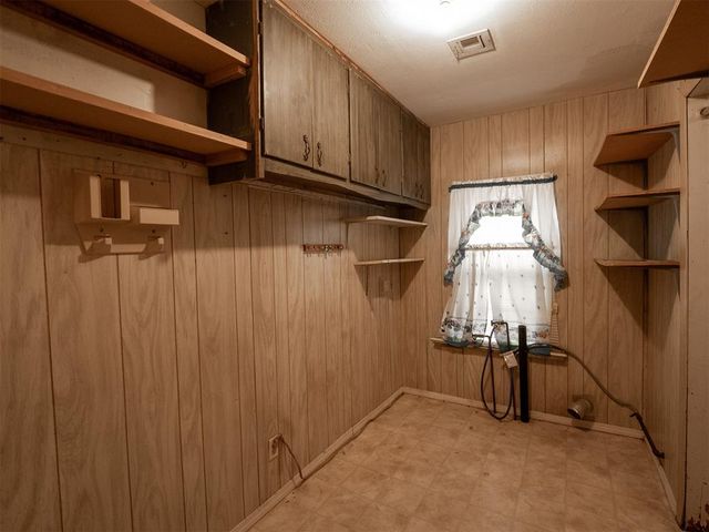 6713 NW 27th Street, Bethany, OK 73008