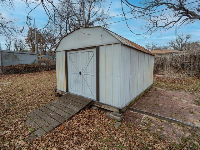 6713 NW 27th Street, Bethany, OK 73008