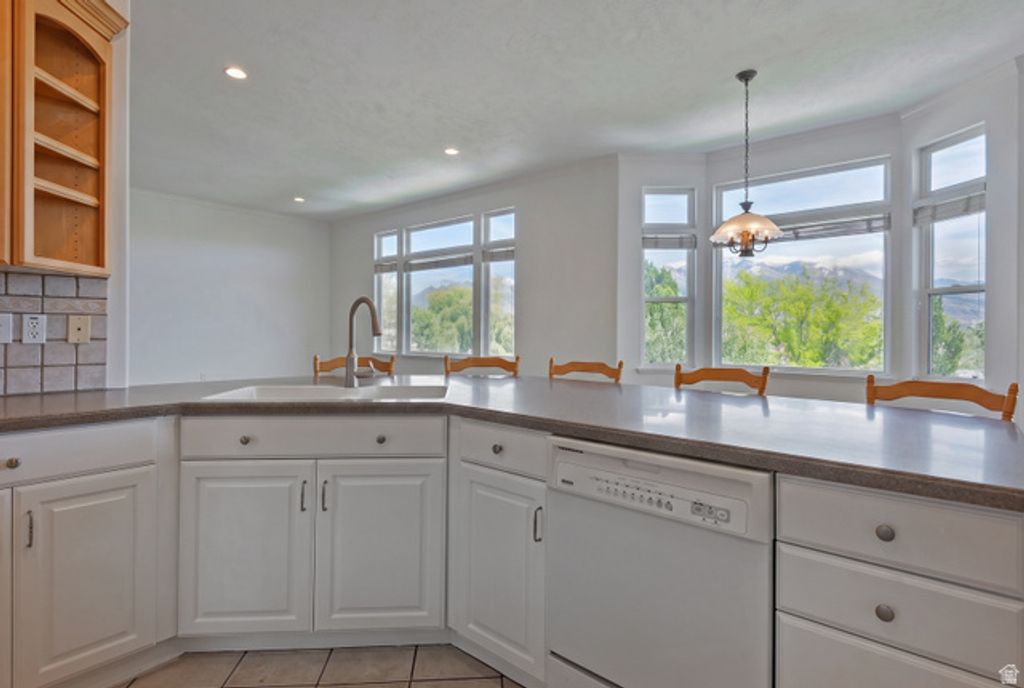 Image 16 of property listing at 12139 S LAMPTON VIEW DR, Riverton, UT 84065
