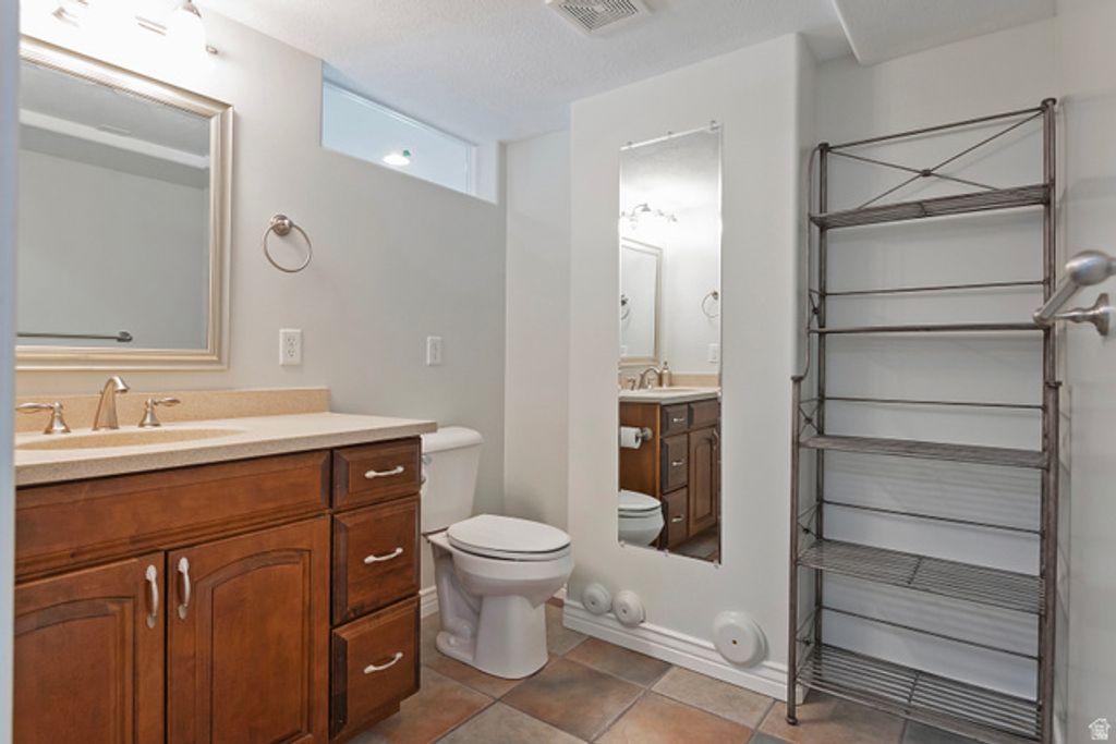 Image 28 of property listing at 12139 S LAMPTON VIEW DR, Riverton, UT 84065