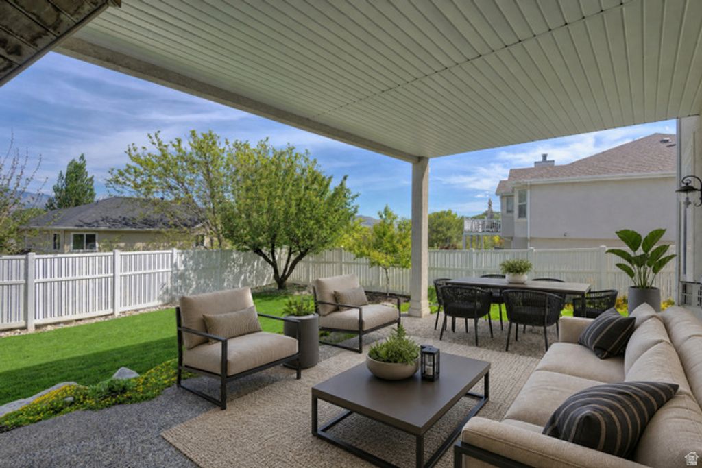 Image 37 of property listing at 12139 S LAMPTON VIEW DR, Riverton, UT 84065