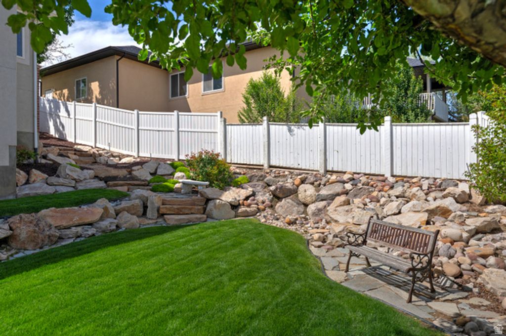 Image 40 of property listing at 12139 S LAMPTON VIEW DR, Riverton, UT 84065
