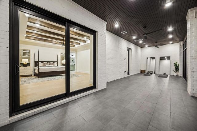 431 W 30th Street, Houston, TX 77018