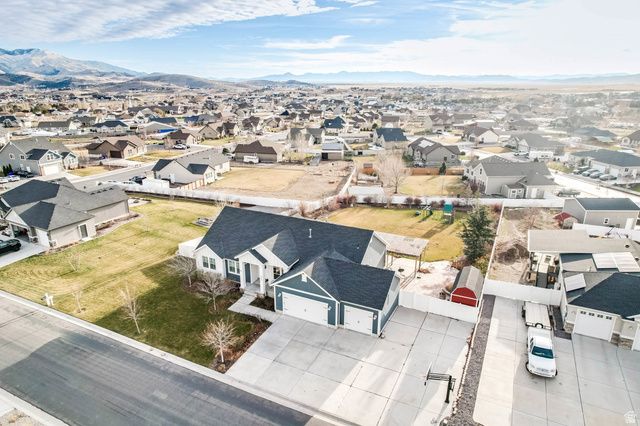 2098 E ELKHORN RD, Eagle Mountain, UT 84005