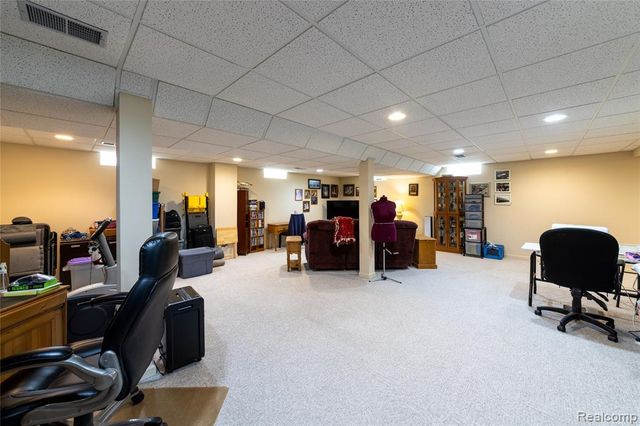 6 Canfield Circle, Dearborn Heights, MI 48127