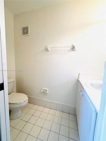 4435 SW 160th Avenue 214, Miramar, FL 33027
