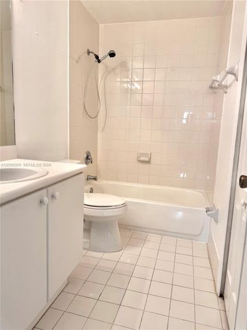 4435 SW 160th Avenue 214, Miramar, FL 33027