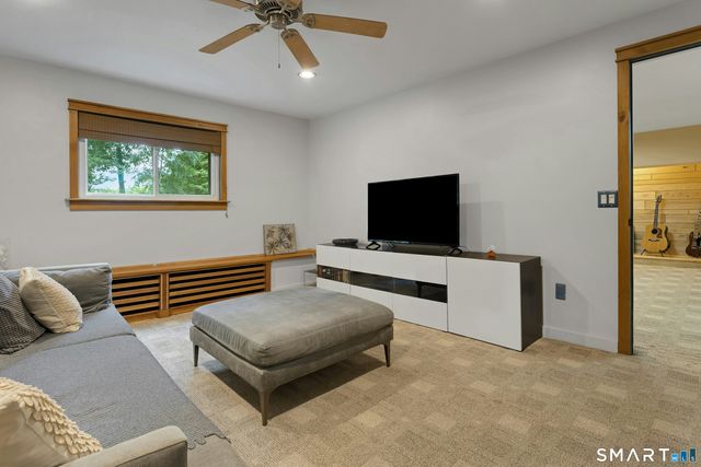 3-C Flak Lane, New Fairfield, CT 06812