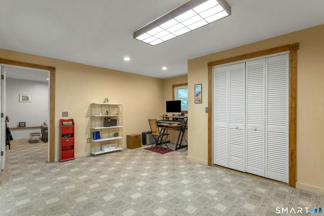 3-C Flak Lane, New Fairfield, CT 06812