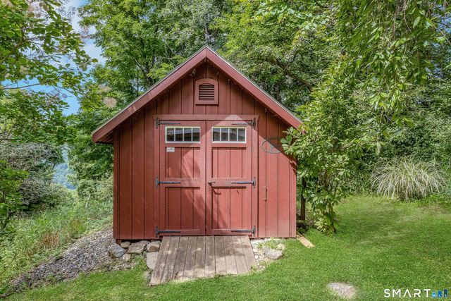 3-C Flak Lane, New Fairfield, CT 06812