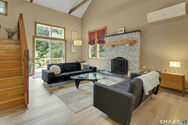 3-C Flak Lane, New Fairfield, CT 06812