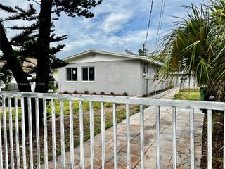 524 NW 21st Ter -, Fort Lauderdale, FL 33311