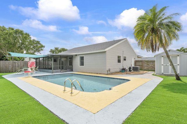 7803 Elwood Drive, Greenacres, FL 33467