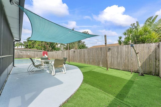 7803 Elwood Drive, Greenacres, FL 33467