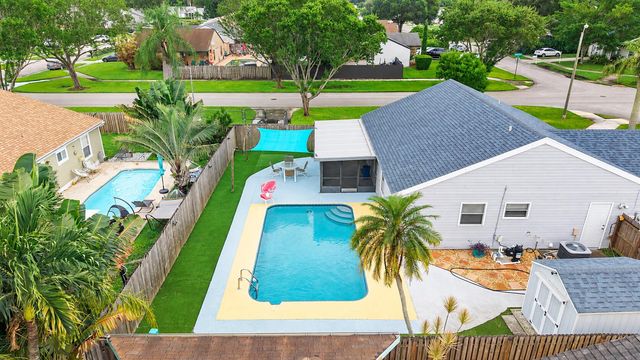 7803 Elwood Drive, Greenacres, FL 33467