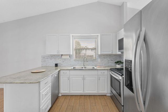 7803 Elwood Drive, Greenacres, FL 33467