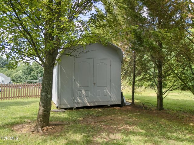 311 Harvest Road, Bristol, VA 24201