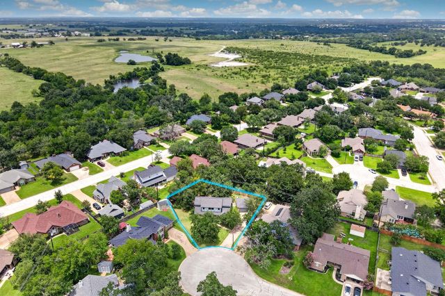 4105 Coventry Court, Bryan, TX 77802