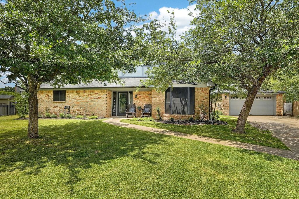 4105 Coventry Court, Bryan, TX 77802