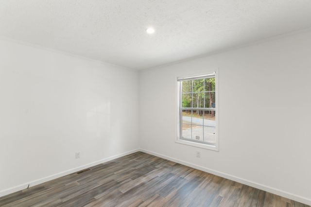40 Pine Street, Hinsdale, NH 03451