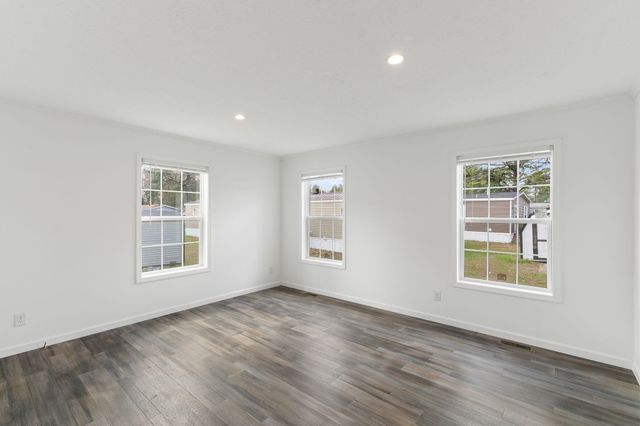40 Pine Street, Hinsdale, NH 03451