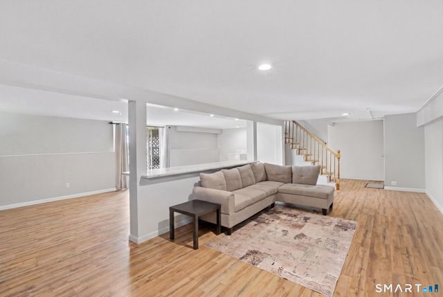 25 Toll Gate Road, Wethersfield, CT 06109