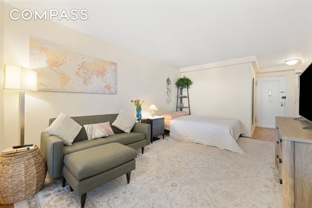 3551 85th St Apt 9N, New York City, NY 11372