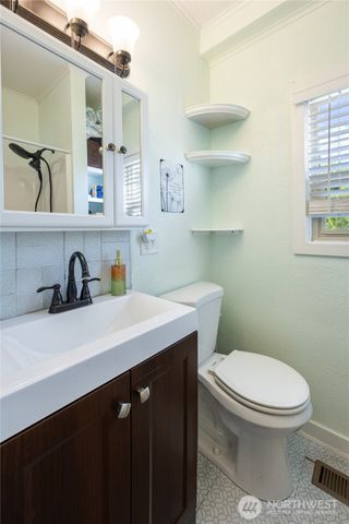 210 S Yew Street, Centralia, WA 98531