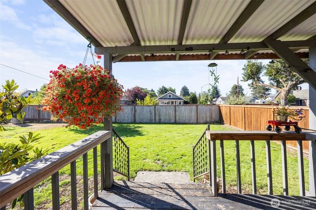 210 S Yew Street, Centralia, WA 98531