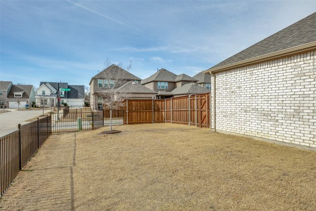 8507 Craig Mews, Rowlett, TX 75089