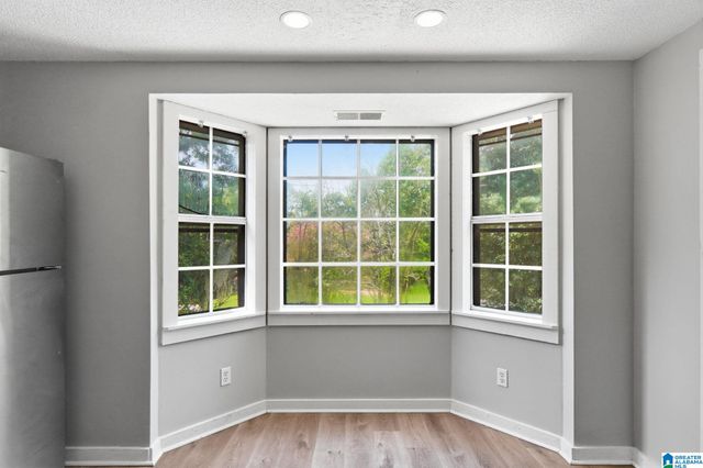 1256 GLENRIDGE LANE, Bessemer, AL 35022