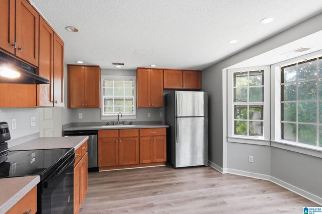 1256 GLENRIDGE LANE, Bessemer, AL 35022