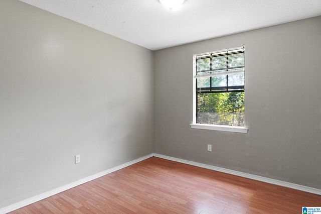 1256 GLENRIDGE LANE, Bessemer, AL 35022