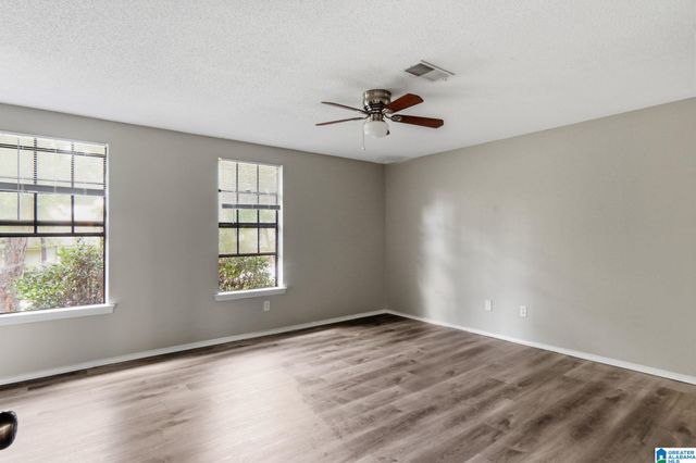 1256 GLENRIDGE LANE, Bessemer, AL 35022