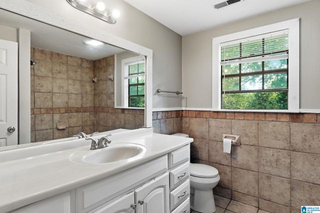 1256 GLENRIDGE LANE, Bessemer, AL 35022