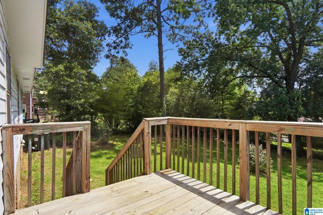 1256 GLENRIDGE LANE, Bessemer, AL 35022