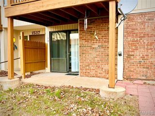 1537 Springlet Court 13, Florissant, MO 63033