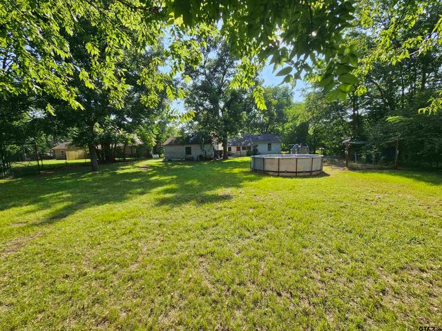 2000 Laura Lee, Kilgore, TX 75662