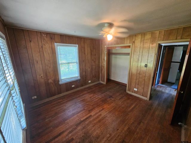 2000 Laura Lee, Kilgore, TX 75662