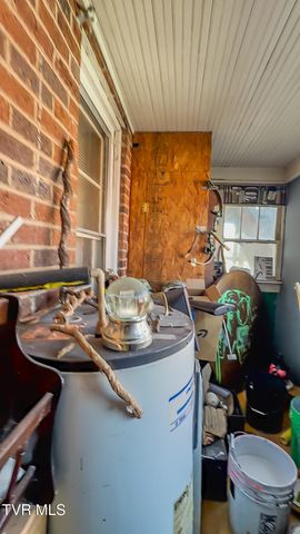 920 North Highway 421, Mountain City, TN 37683