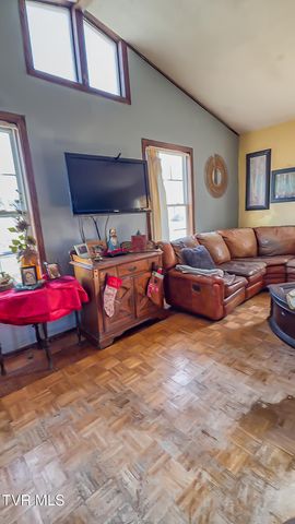 920 North Highway 421, Mountain City, TN 37683