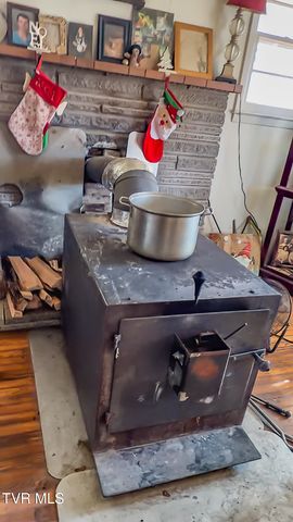 920 North Highway 421, Mountain City, TN 37683