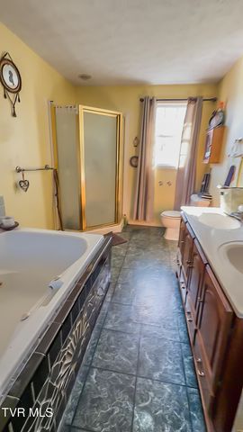 920 North Highway 421, Mountain City, TN 37683